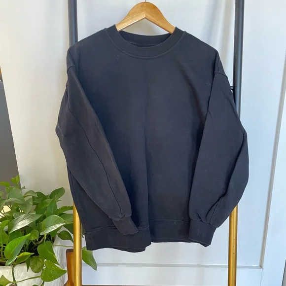 Lululemon crewneck sweatshirt - Picture 3 of 6